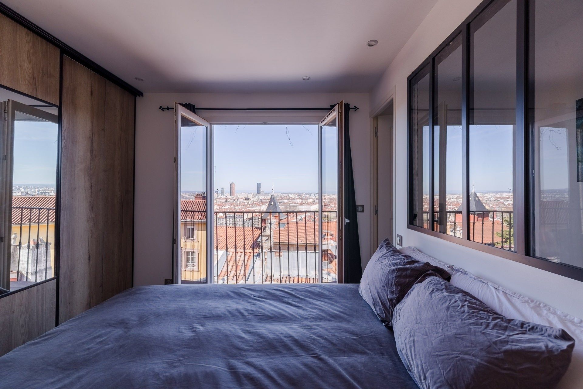 apartment 2 rooms for sale on LYON (69005)