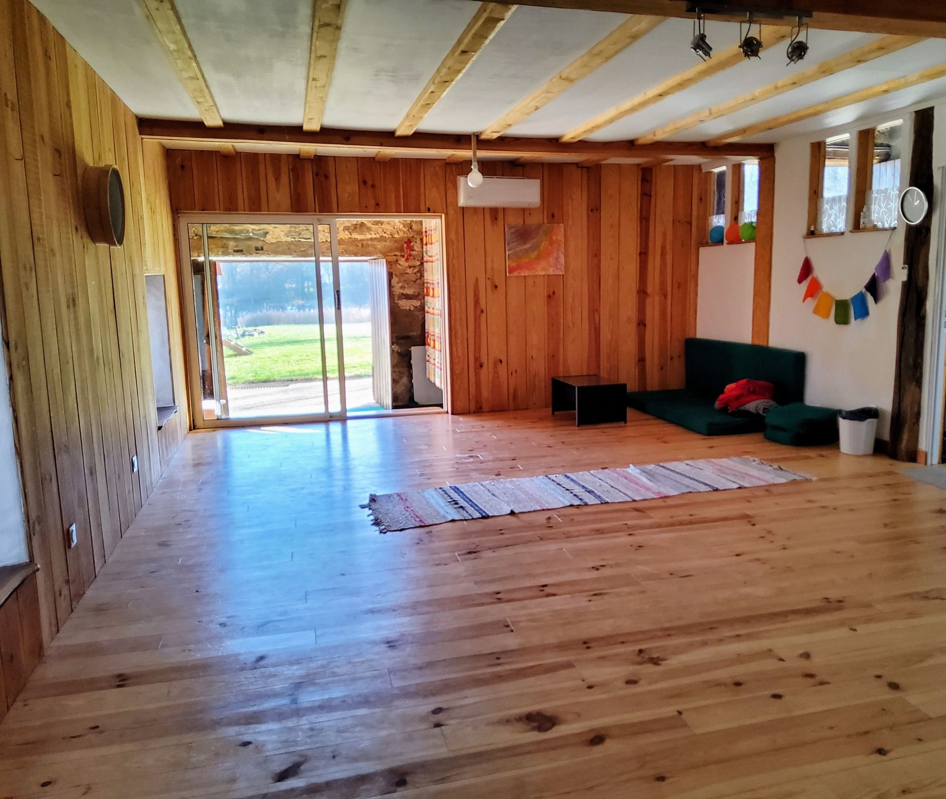 house 9 rooms for sale on ST QUENTIN SUR CHARENTE (16150)