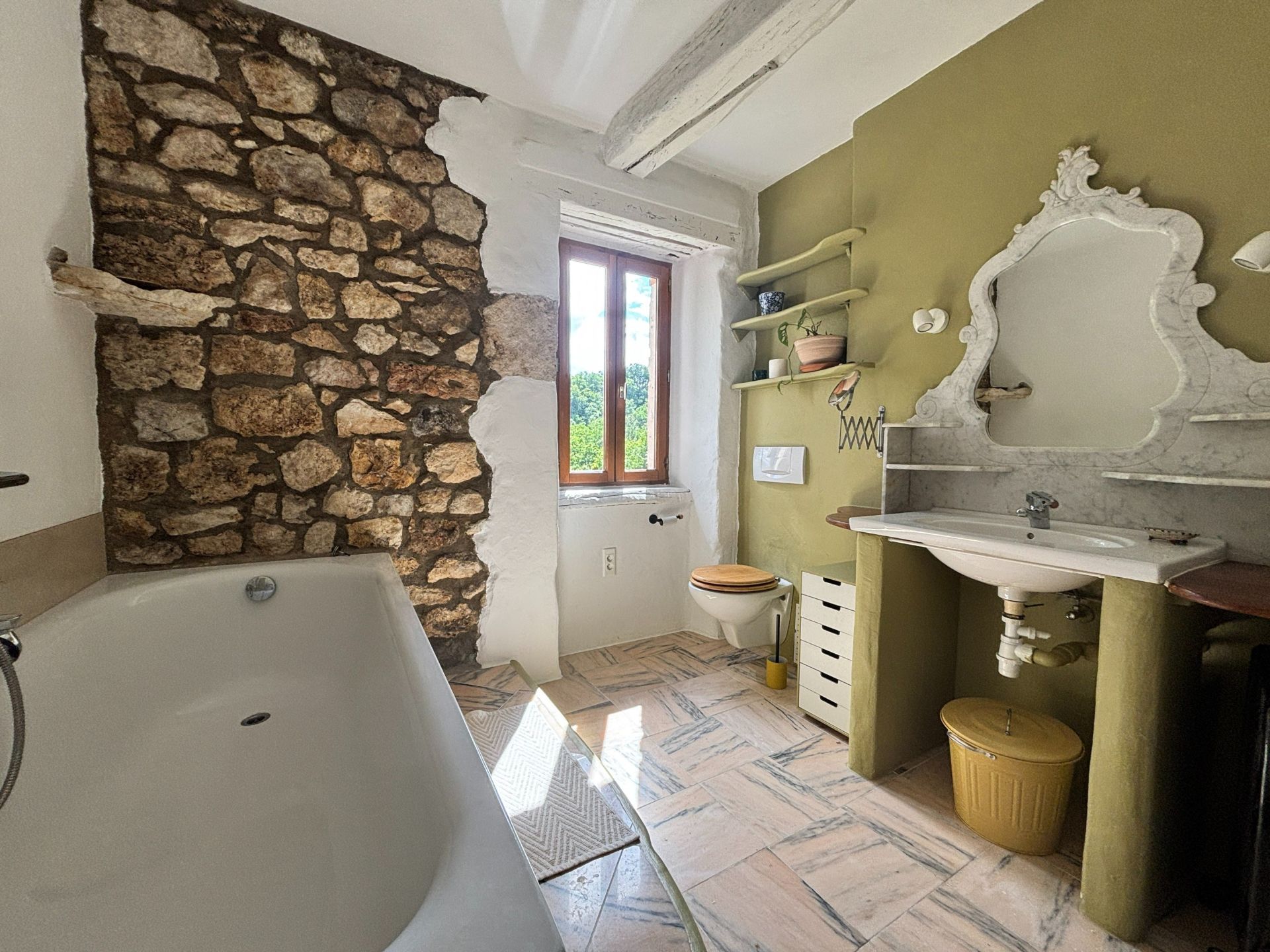 house 8 rooms for sale on MONTAIGU DE QUERCY (82150)