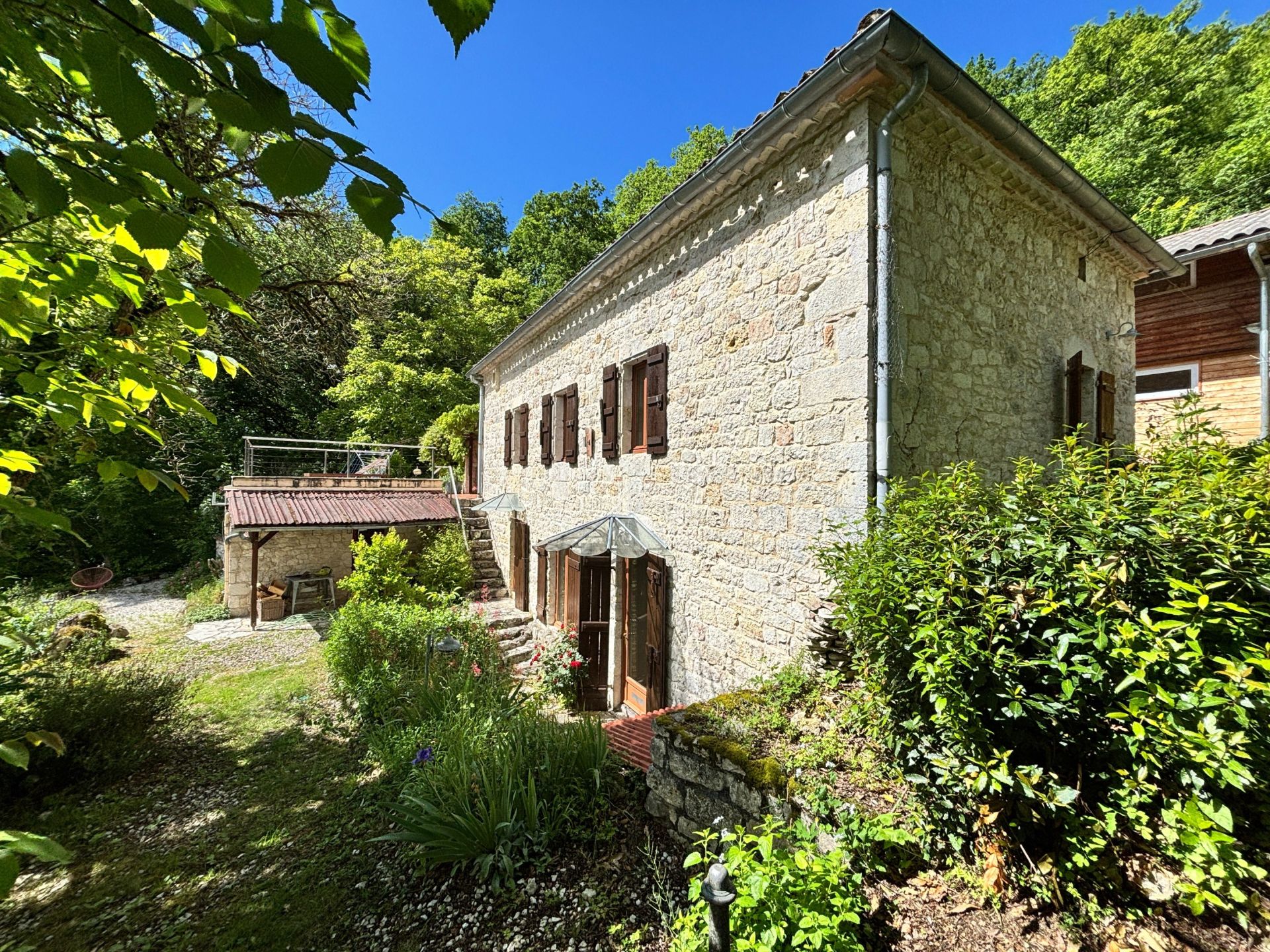 house 8 rooms for sale on MONTAIGU DE QUERCY (82150)
