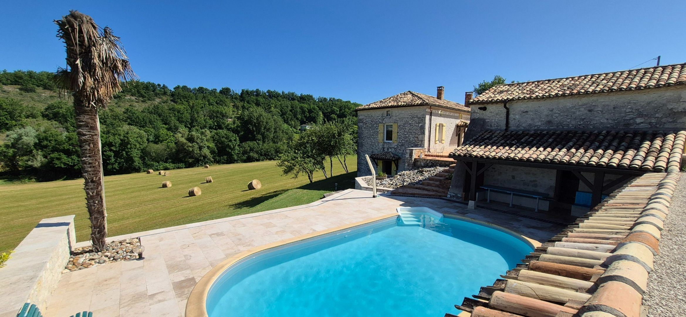 ferme 7 Pièces en vente sur MONTAIGU DE QUERCY (82150)