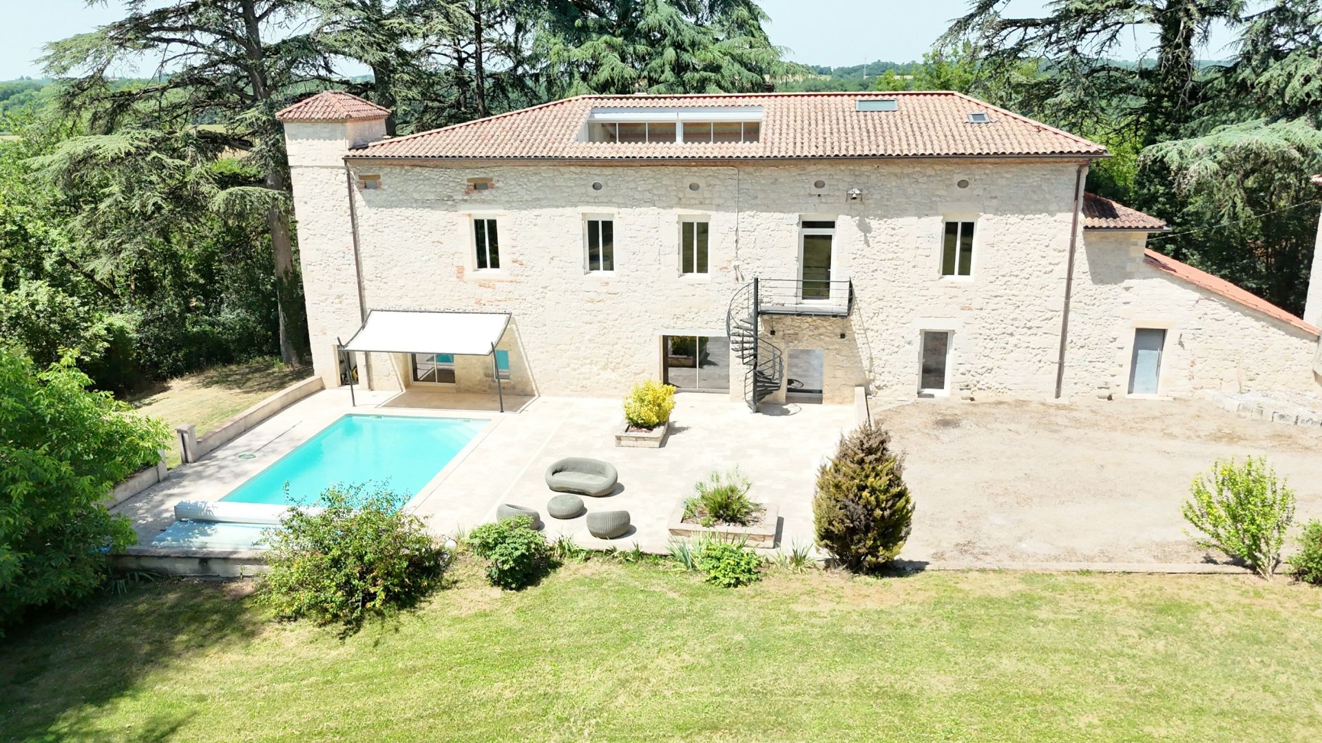 property 12 rooms for sale on AGEN (47000)