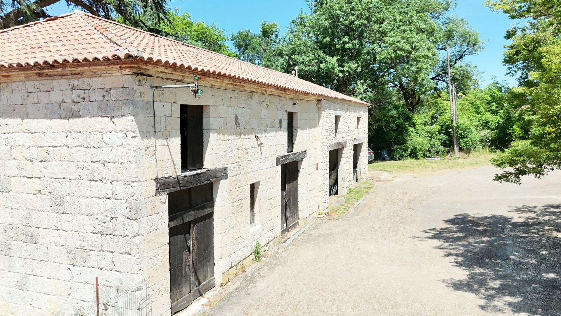 property 12 rooms for sale on AGEN (47000)