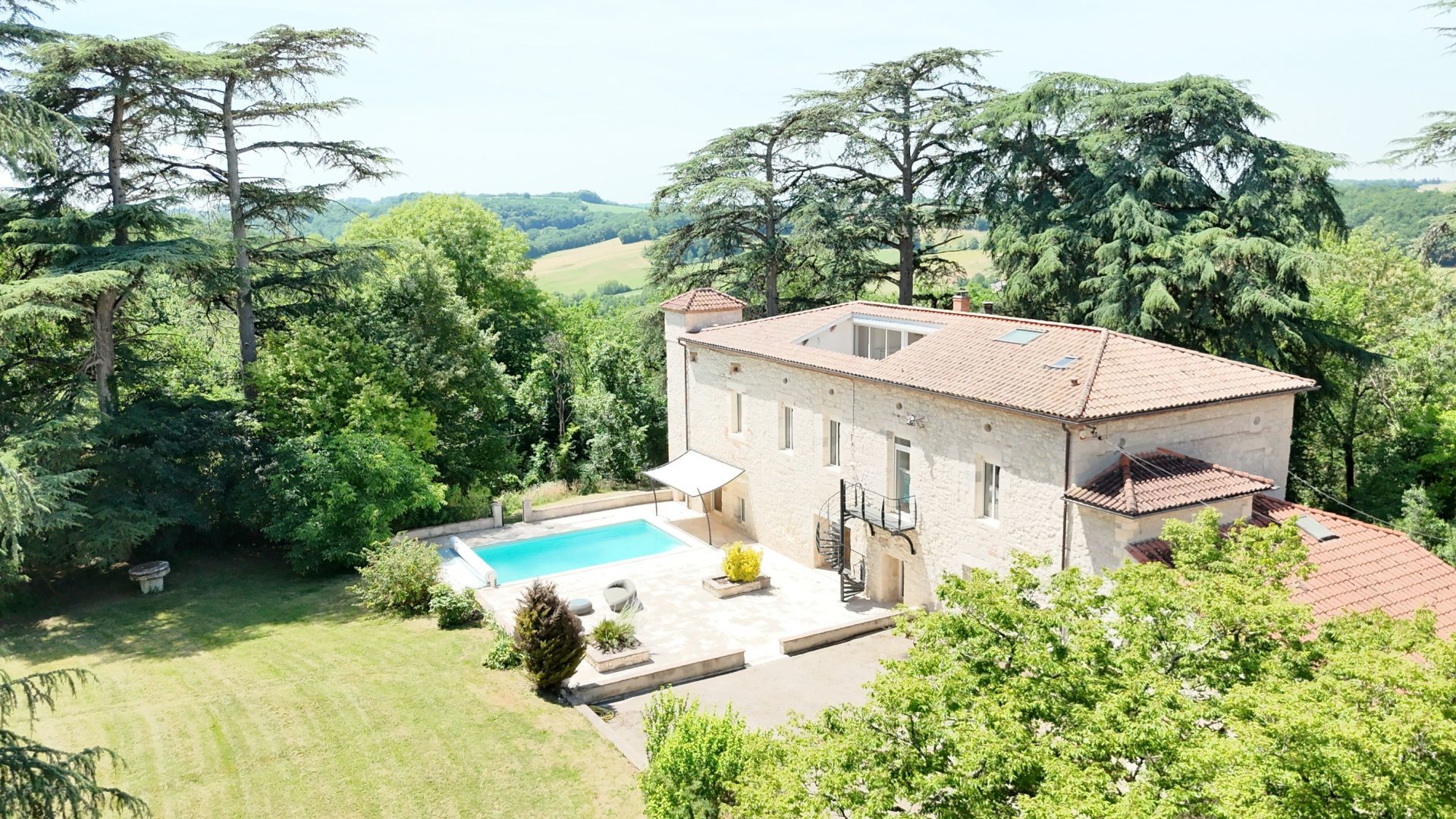 property 12 rooms for sale on AGEN (47000)