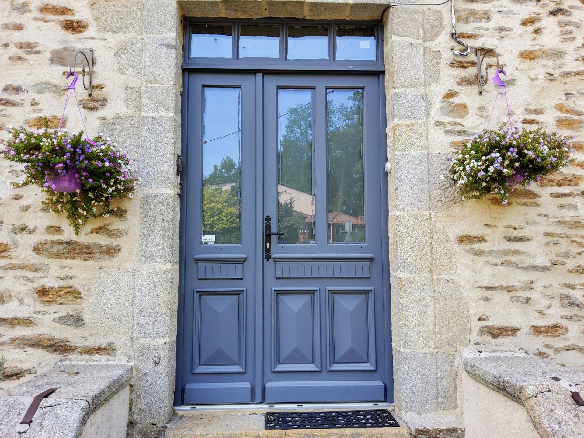 propriété 8 Pièces en vente sur CHALUS (87230)