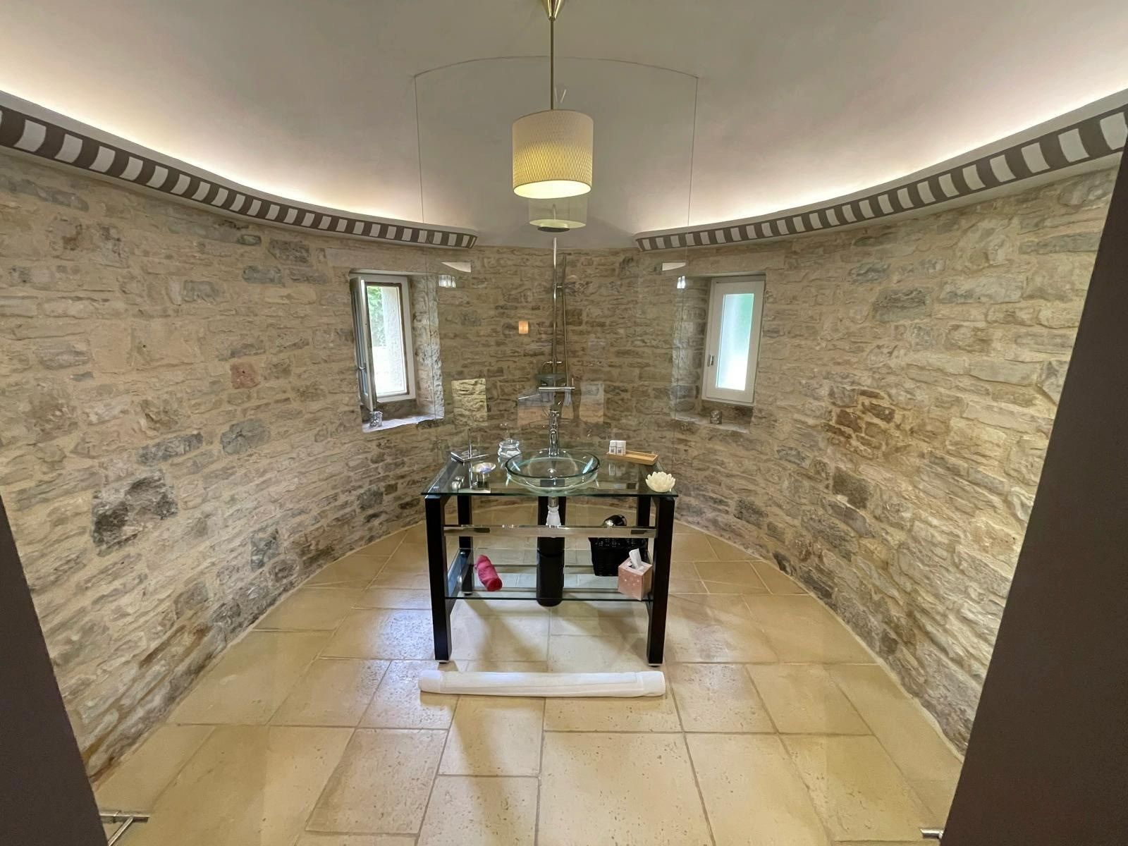 maison 14 Pièces en vente sur CAYLUS (82160)