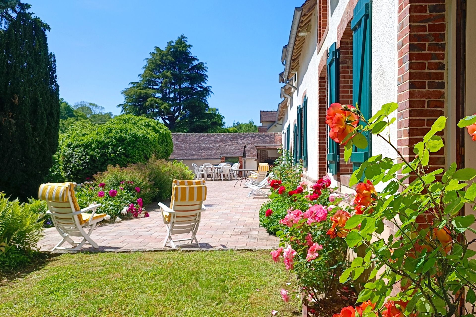 long house 8 rooms for sale on NOGENT LE ROI (28210)