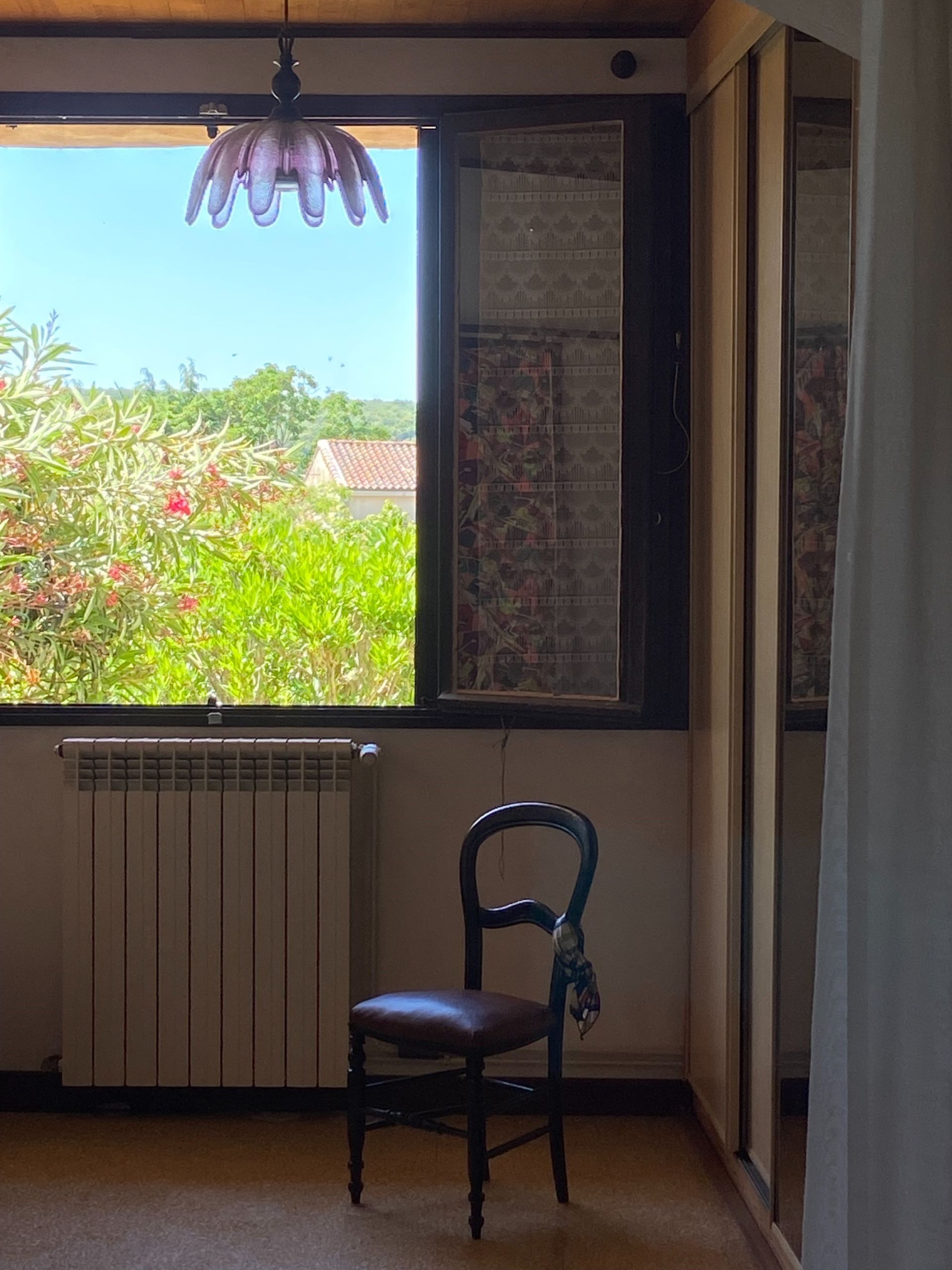  6 Pièces en vente sur FLAUX (30700)