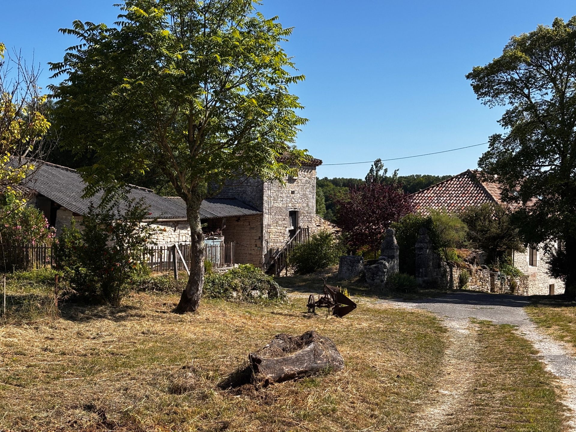 fermette 8 Pièces en vente sur MONTAIGU DE QUERCY (82150)