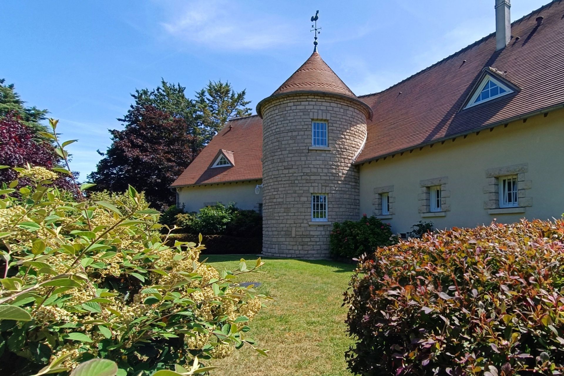 maison d'architecte 8 Pièces en vente sur CROISILLES (28210)
