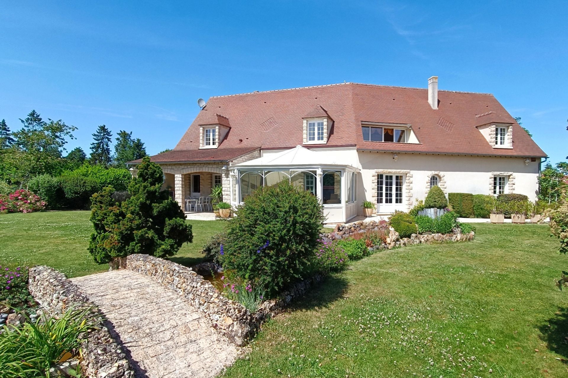 maison d'architecte 8 Pièces en vente sur CROISILLES (28210)