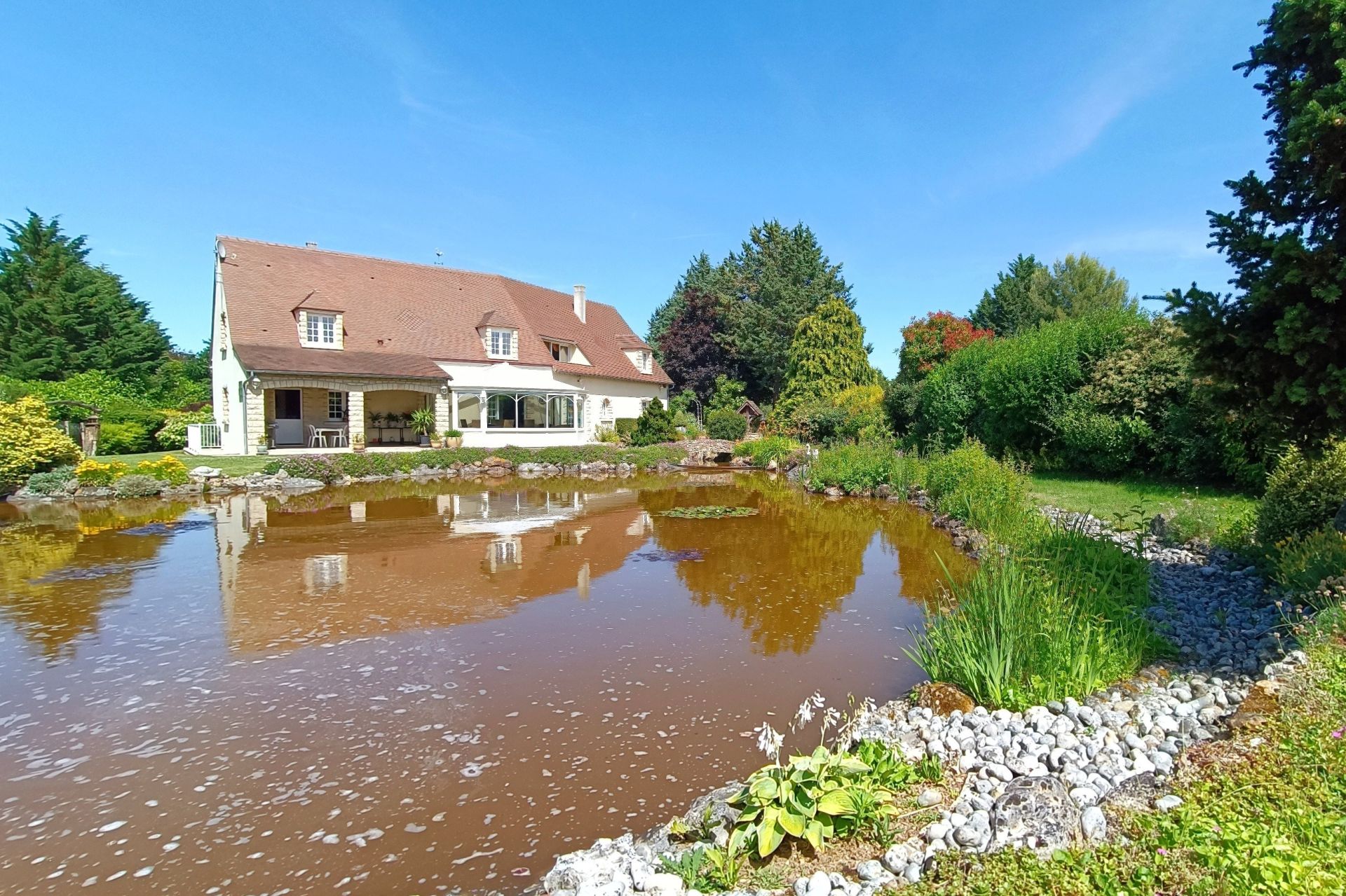 maison d'architecte 8 Pièces en vente sur CROISILLES (28210)