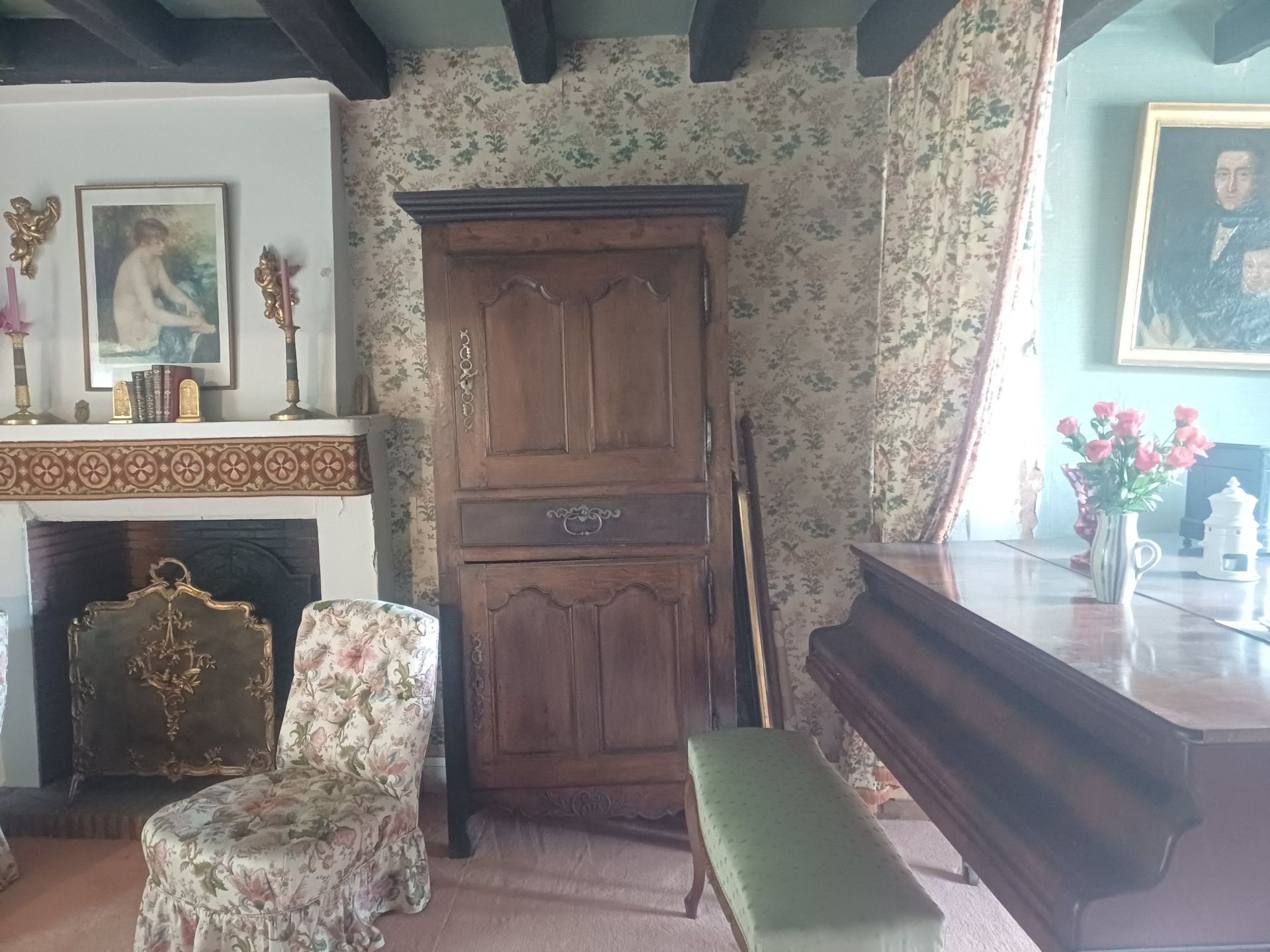 house 9 rooms for sale on RAMBOUILLET (78120)