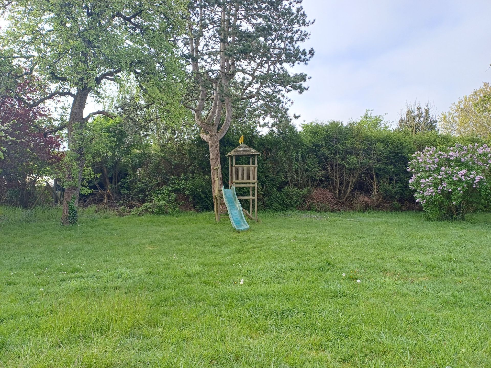 house 9 rooms for sale on RAMBOUILLET (78120)