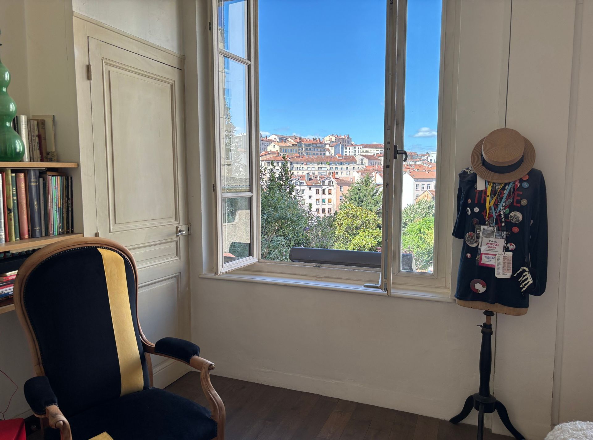 house 5 rooms for sale on CALUIRE ET CUIRE (69300)
