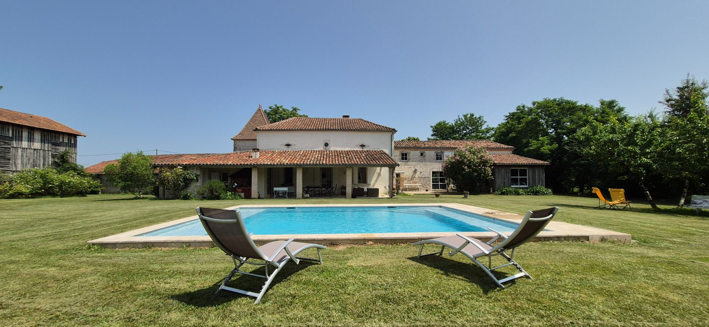 propriété 9 Pièces en vente sur FONGRAVE (47260)