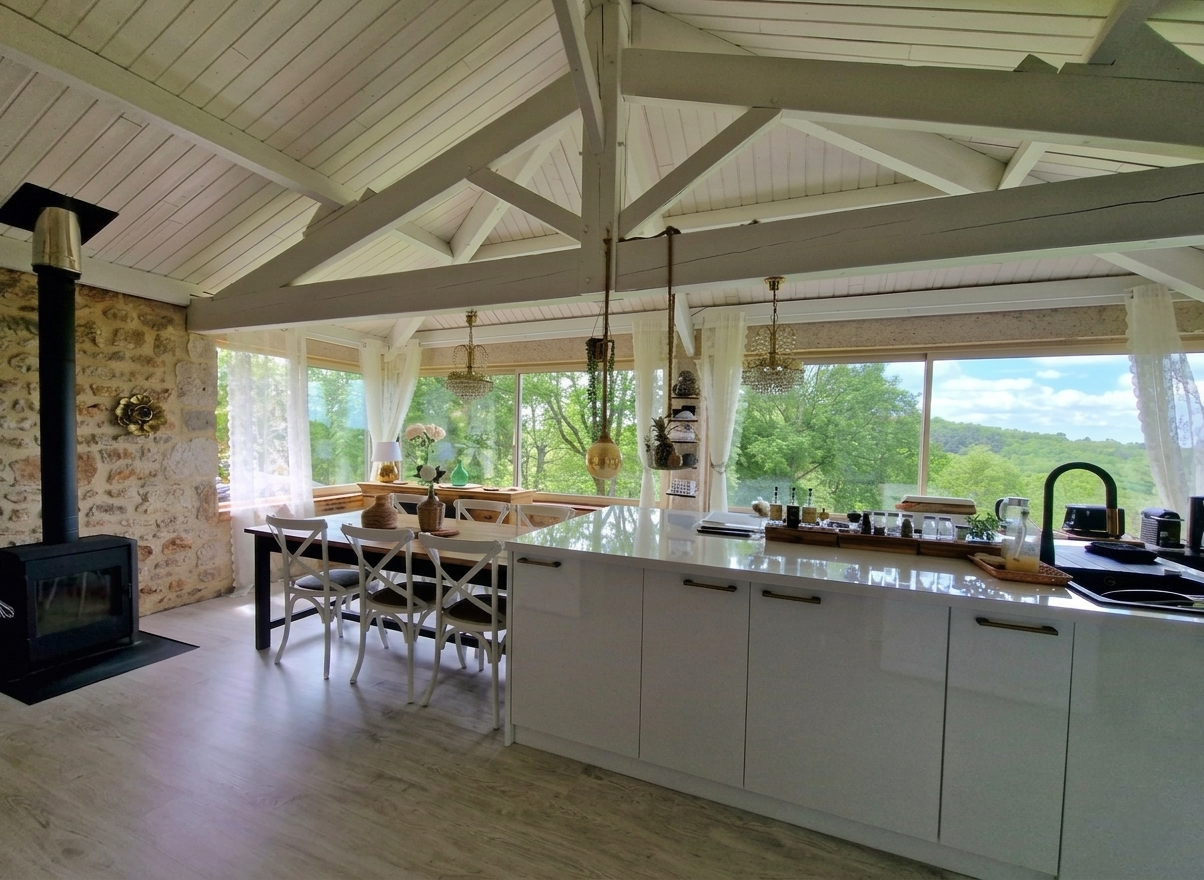 house 14 rooms for sale on ALBAS (46140)