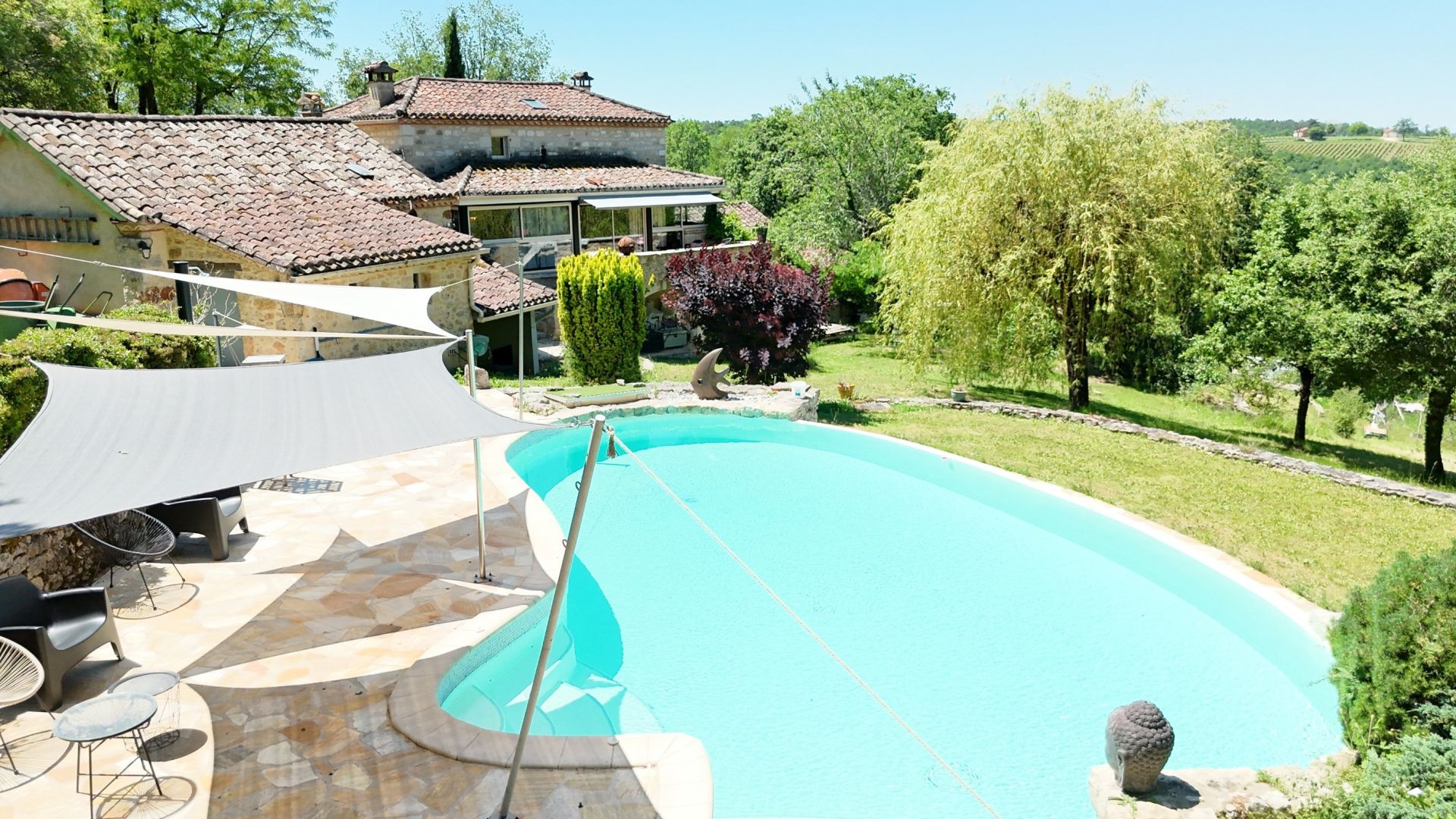 house 14 rooms for sale on ALBAS (46140)