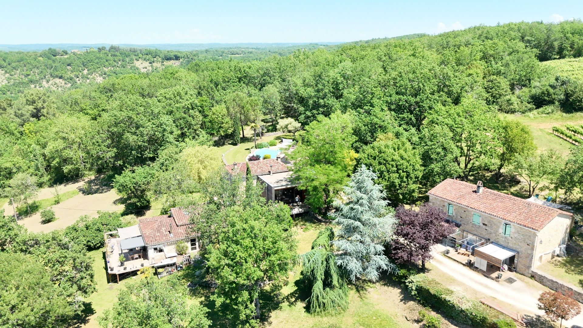 house 14 rooms for sale on ALBAS (46140)