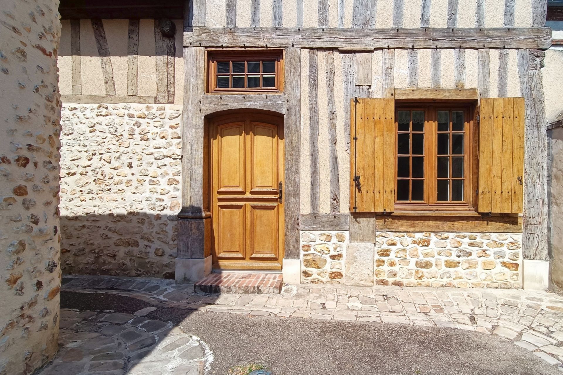 house 9 rooms for sale on NONANCOURT (27320)