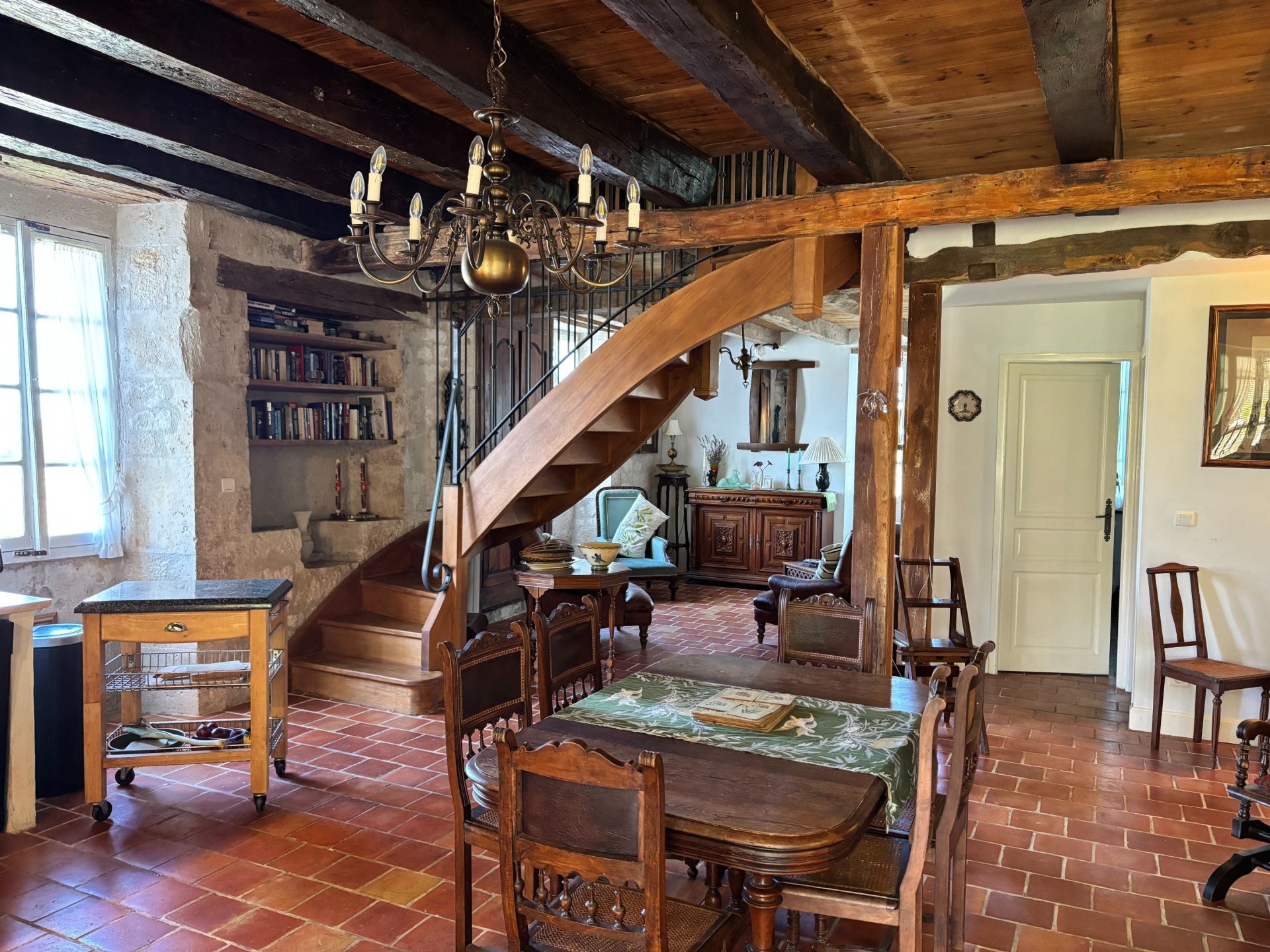 maison 6 Pièces en vente sur MONTAIGU DE QUERCY (82150)