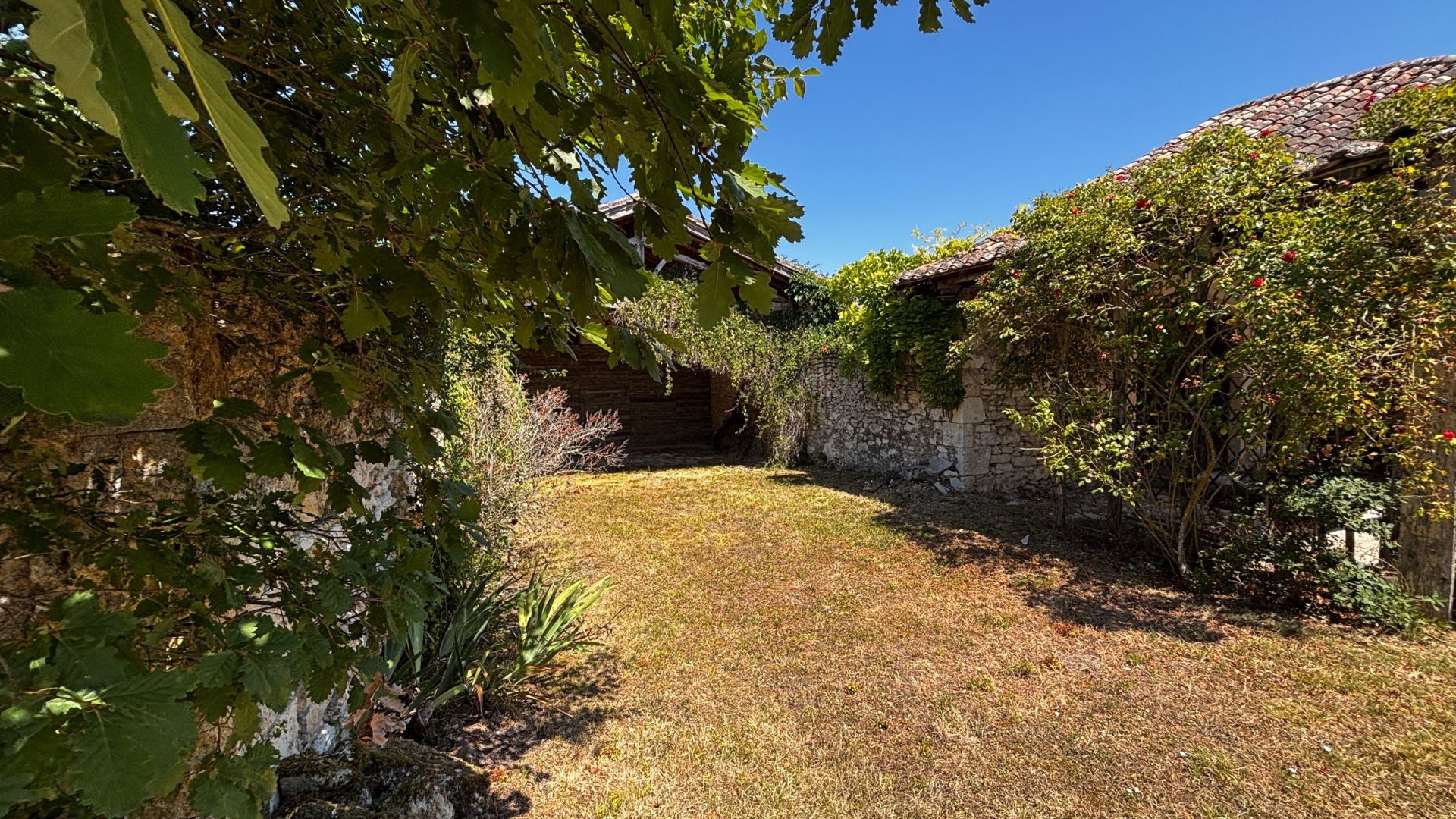 maison 6 Pièces en vente sur MONTAIGU DE QUERCY (82150)