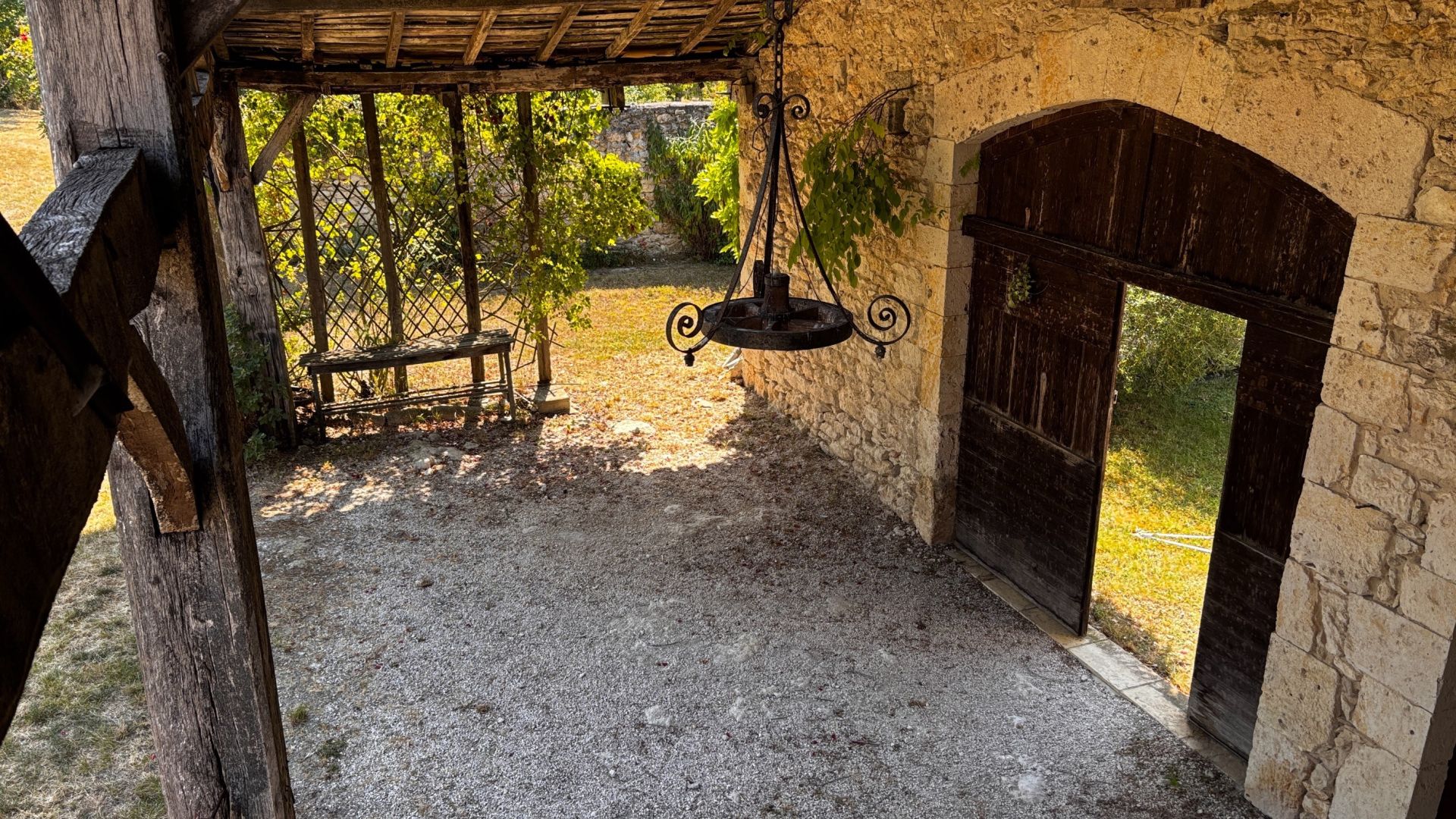 house 6 rooms for sale on MONTAIGU DE QUERCY (82150)