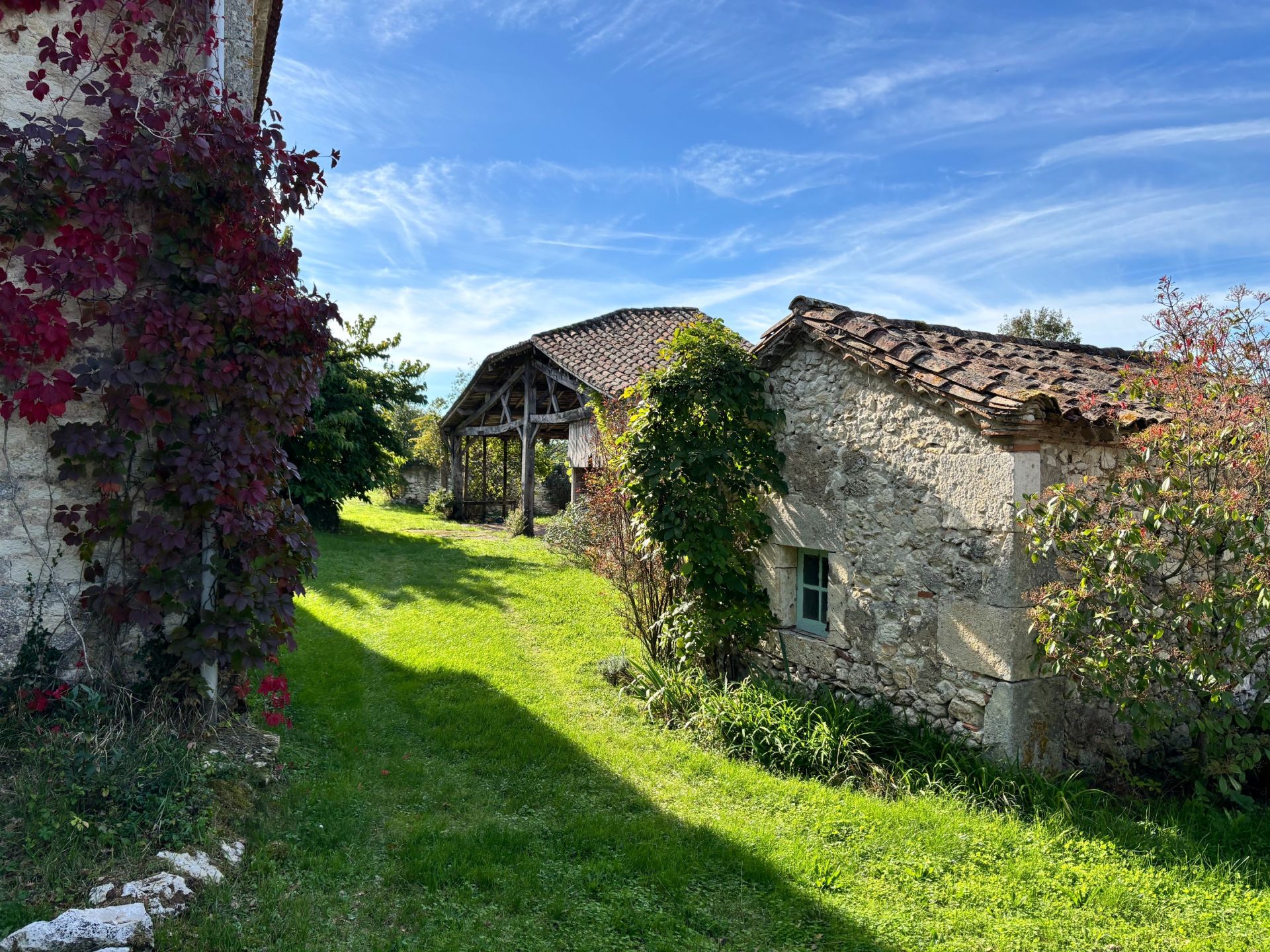 house 6 rooms for sale on MONTAIGU DE QUERCY (82150)