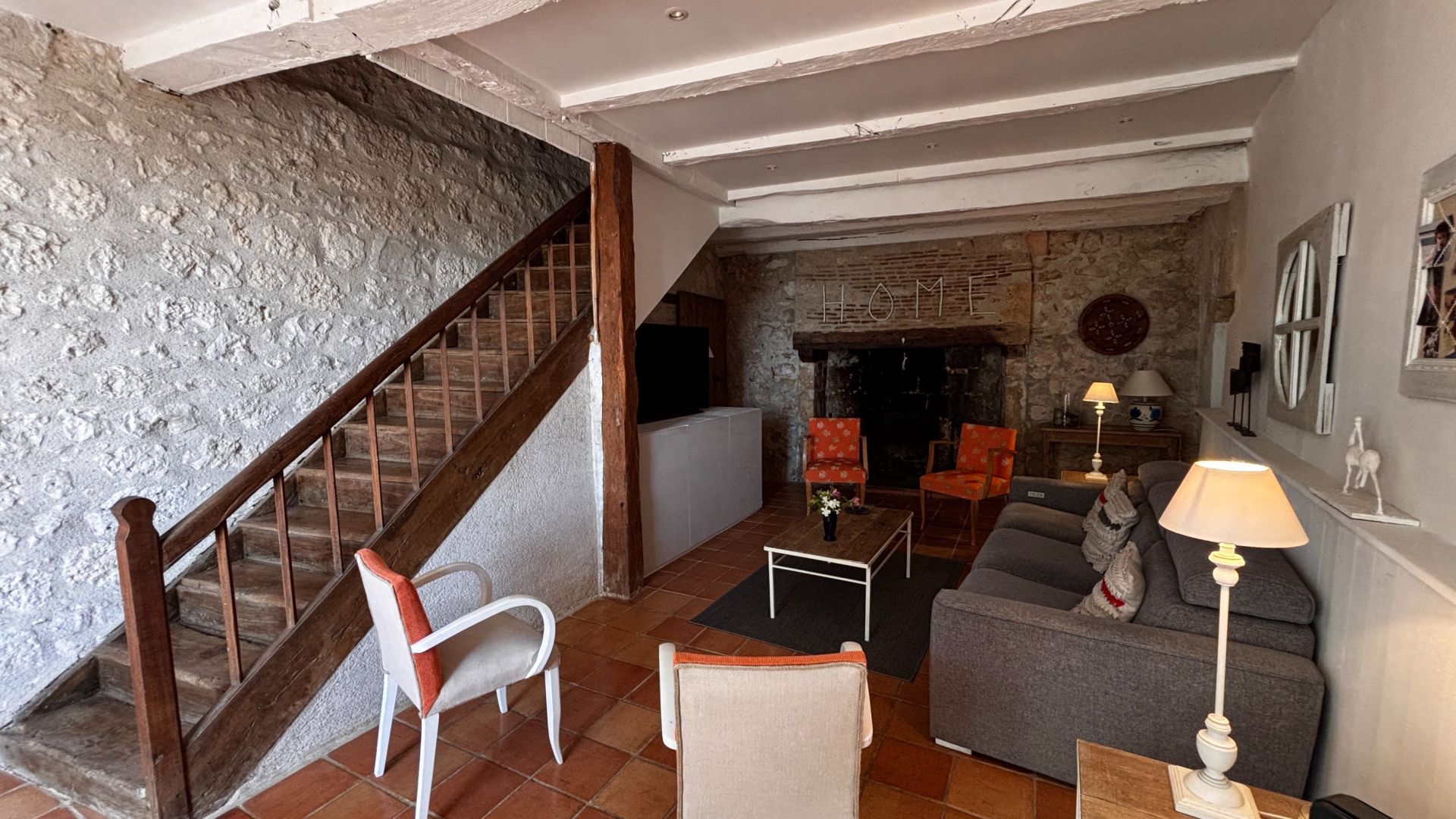  8 Pièces en vente sur ROQUECOR (82150)