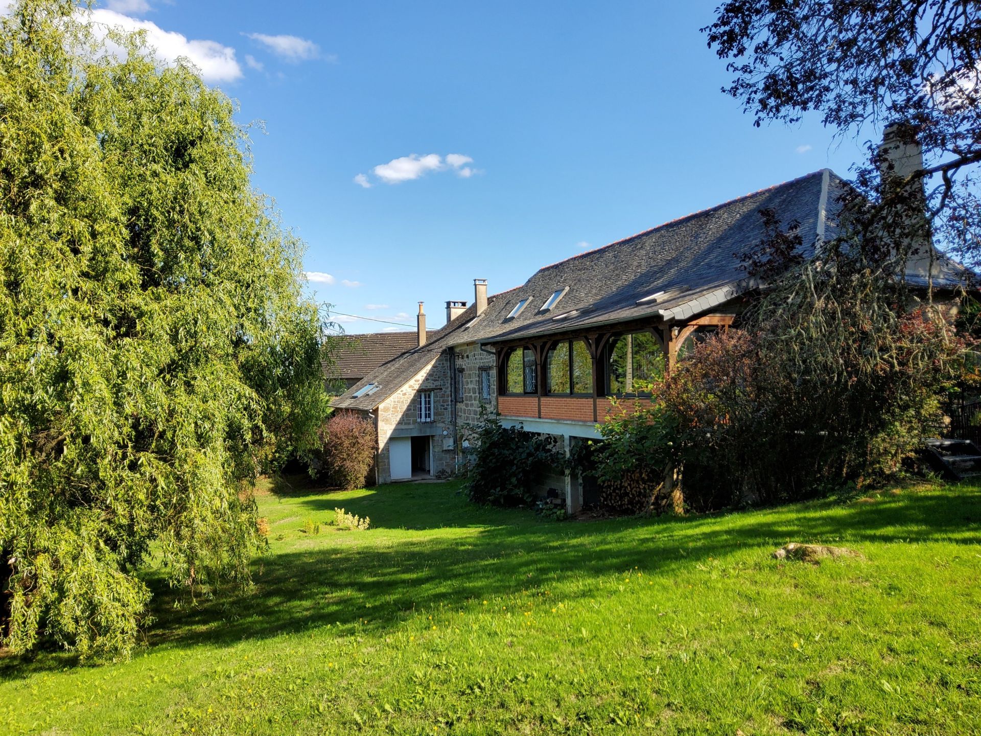 maison 8 Pièces en vente sur BRIGNAC LA PLAINE (19310)