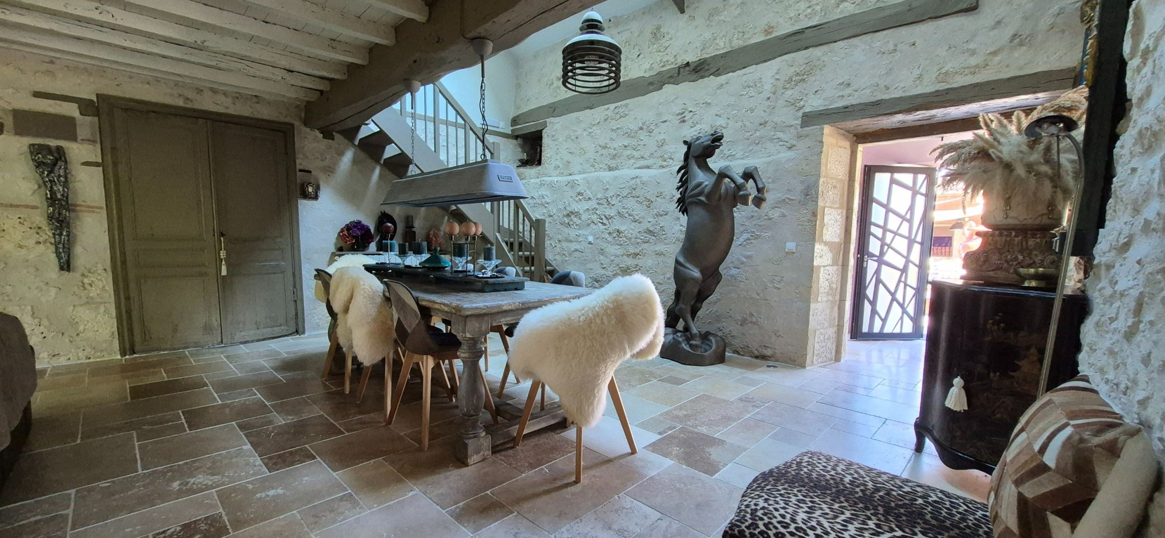 property 10 rooms for sale on ROQUECOR (82150)