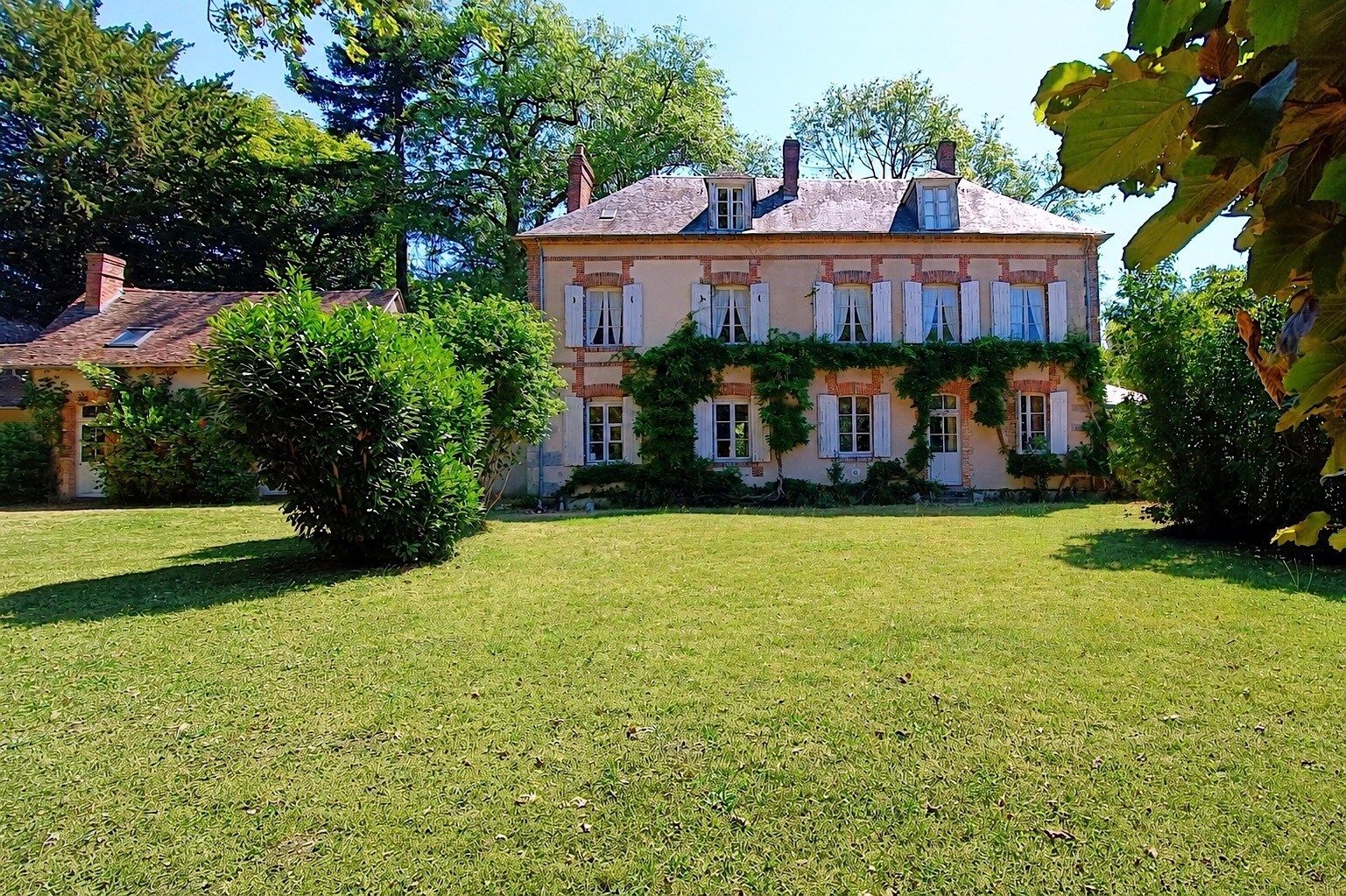 propriété 13 Pièces en vente sur MAINTENON (28130)
