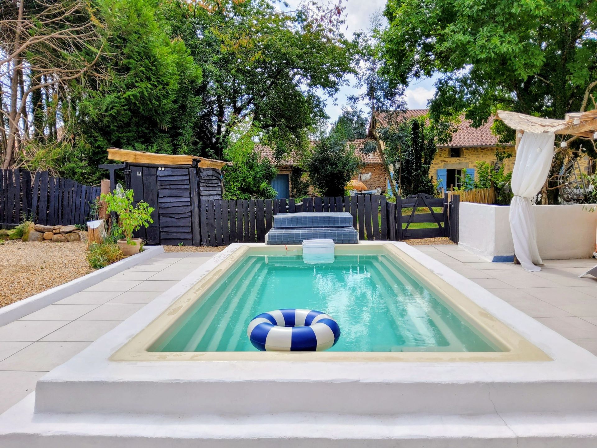 long house 8 rooms for sale on PENSOL (87440)