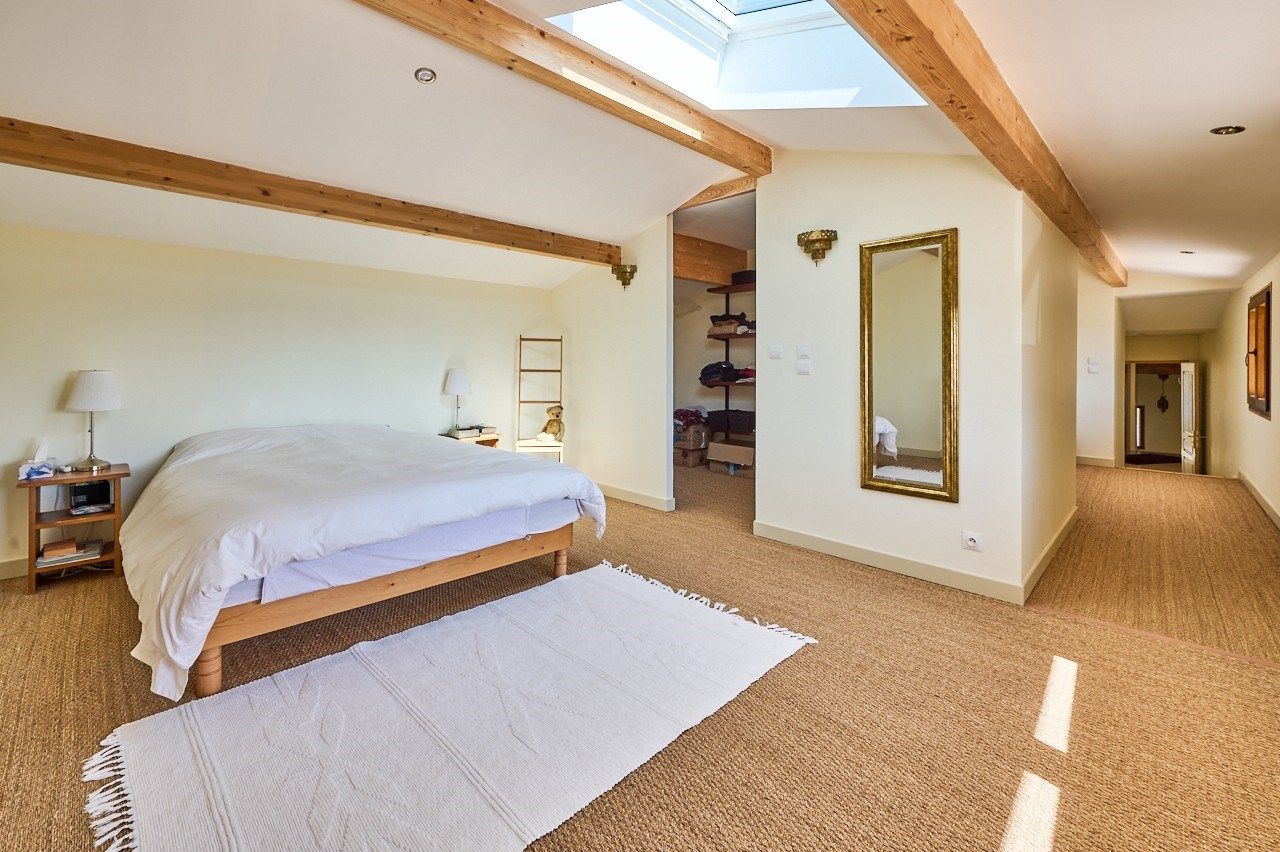 maison 6 Pièces en vente sur ST AMOUR BELLEVUE (71570)