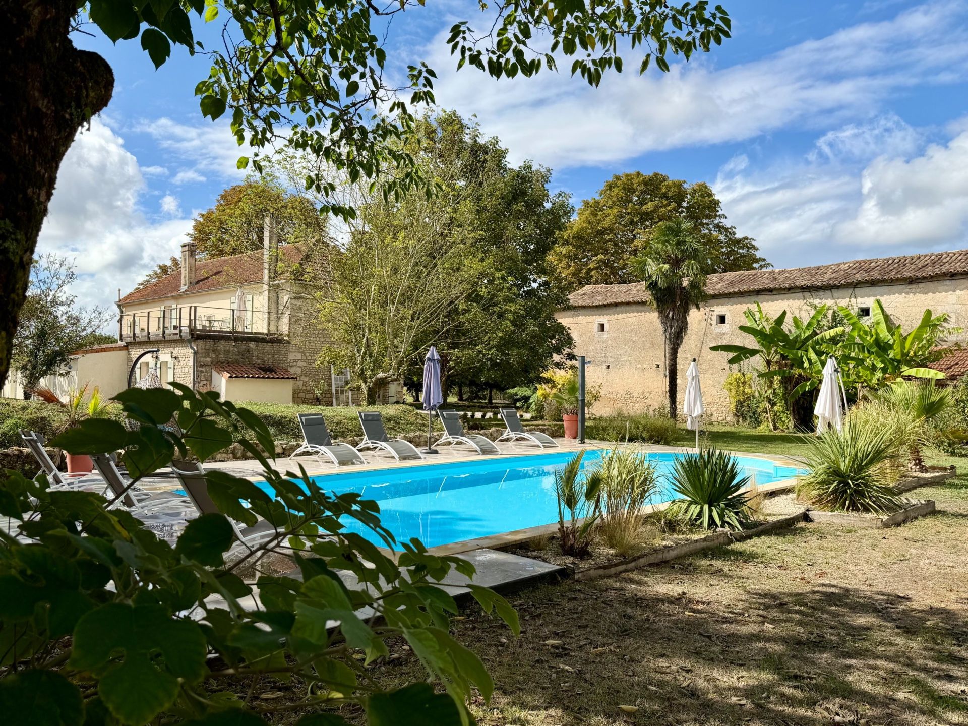 maison de maître 10 Pièces en vente sur LORIGNAC (17240)