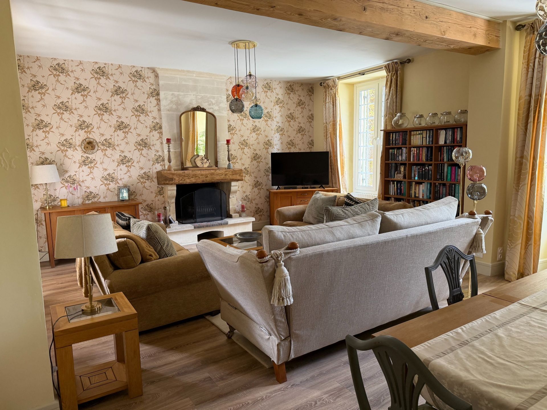 maison de maître 10 Pièces en vente sur LORIGNAC (17240)