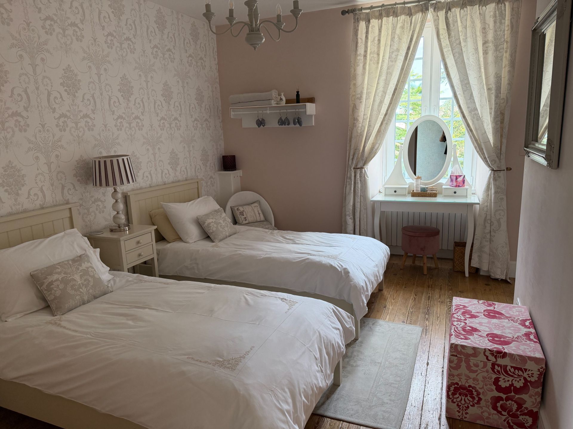 maison de maître 10 Pièces en vente sur LORIGNAC (17240)