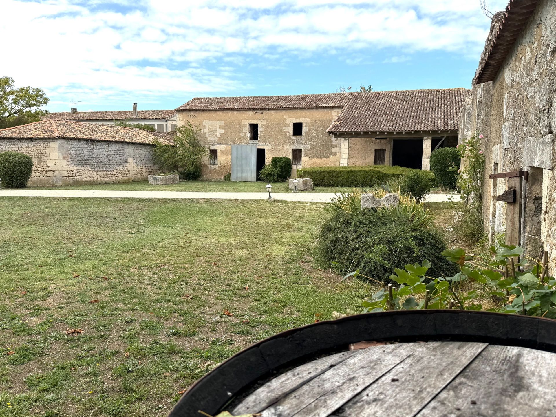 maison de maître 10 Pièces en vente sur LORIGNAC (17240)