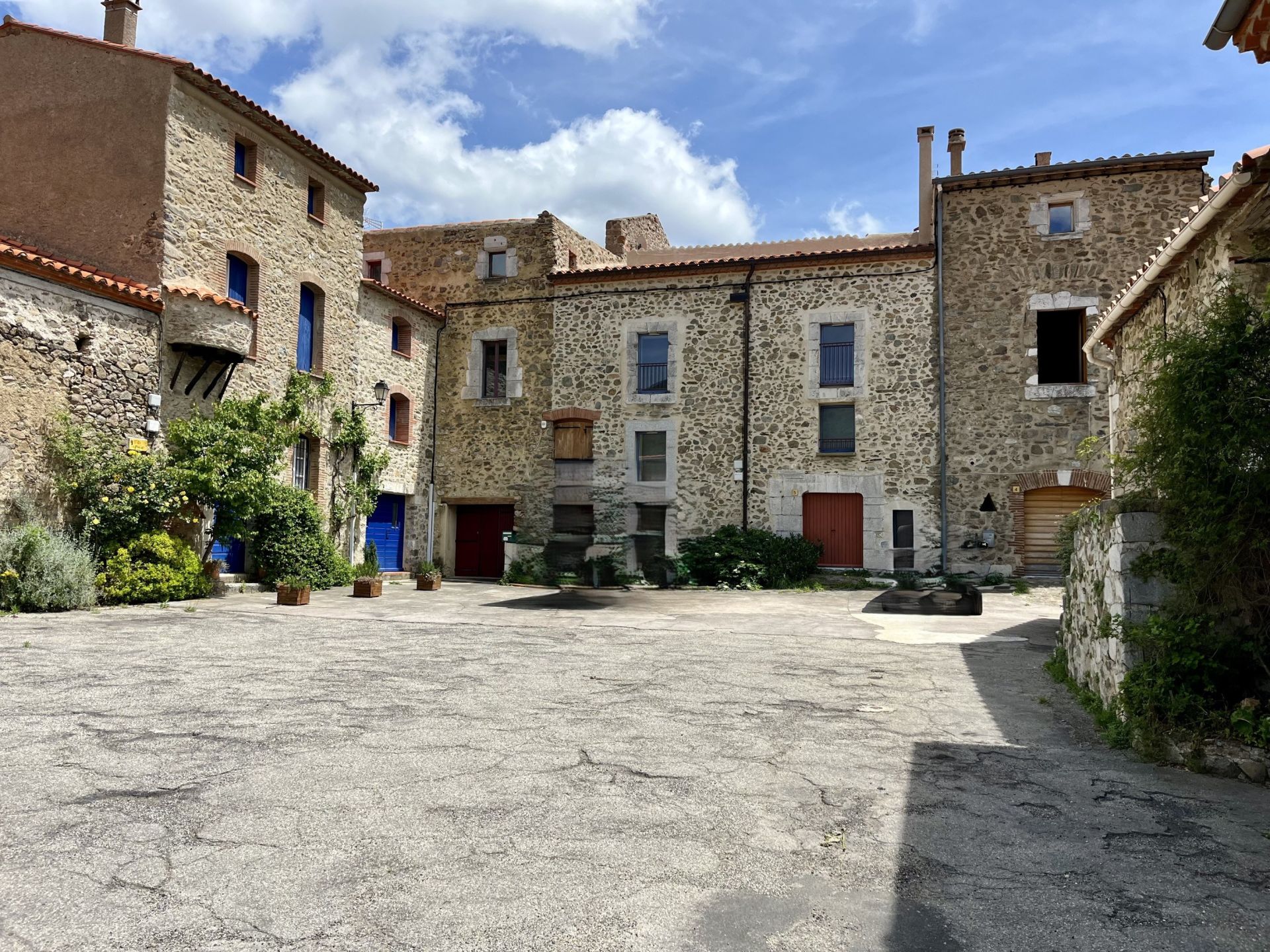 château 4 Pièces en vente sur MOSSET (66500)