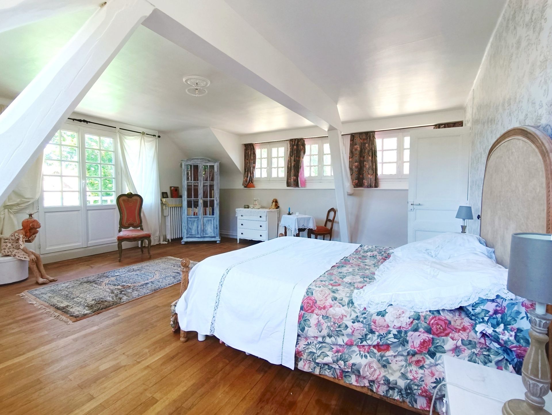 propriété 18 Pièces en vente sur CHERISY (28500)