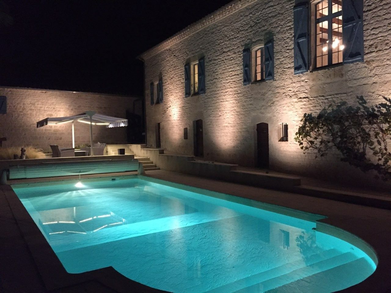 Vente Propriété 11 Pièces 364 m² Montcuq