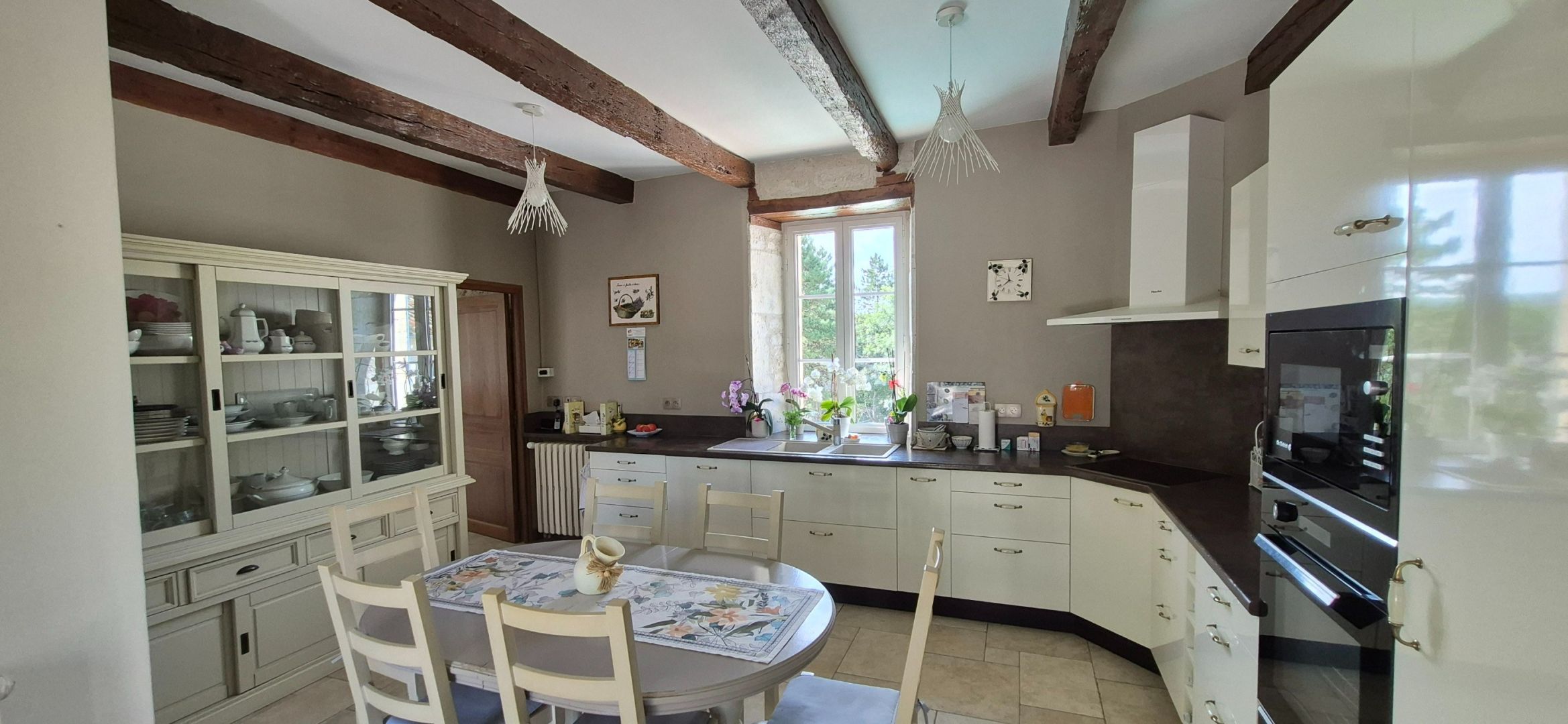 propriété 11 Pièces en vente sur MONTCUQ (46800)