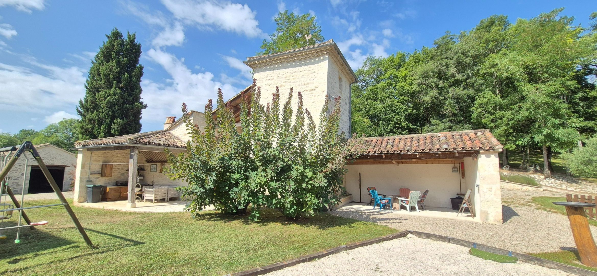 propriété 11 Pièces en vente sur MONTCUQ (46800)