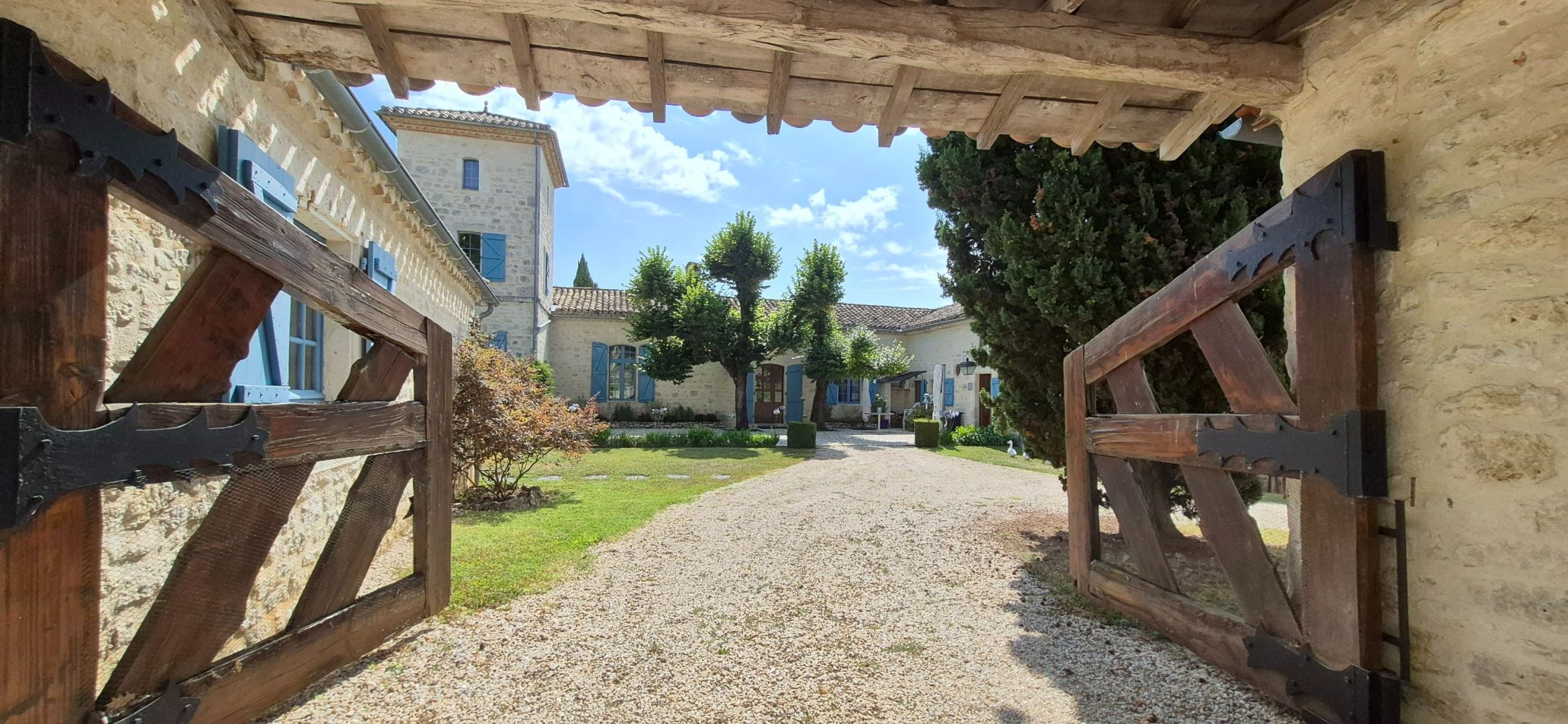 propriété 11 Pièces en vente sur MONTCUQ (46800)