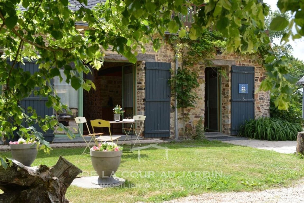 propriété 11 Pièces en vente sur SION LES MINES (44590) - Plus de details