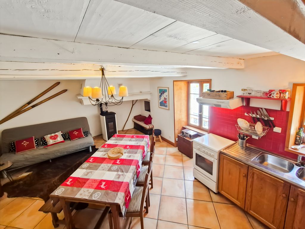 Sale House 5 rooms 286.42 m² Celliers