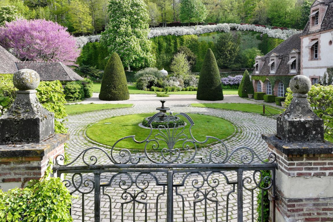 manoir 17 Pièces en vente sur NOGENT LE ROI (28210) - Plus de details