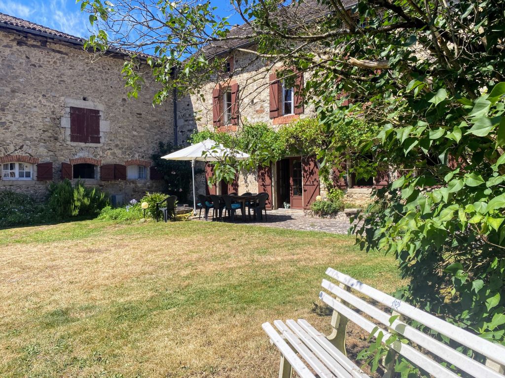 Vente Propriété 7&nbsp;Pièces 226&nbsp;m² Les Cars