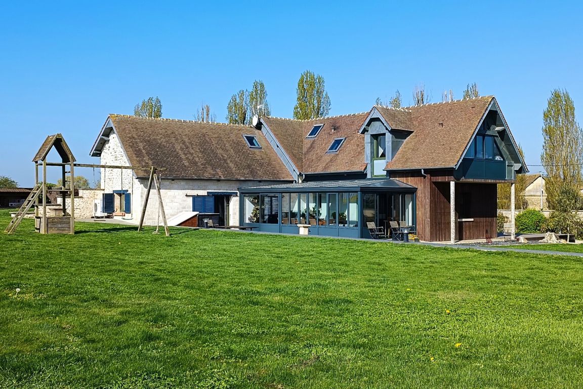 maison 8 Pièces en vente sur HOUDAN (78550) - Plus de details
