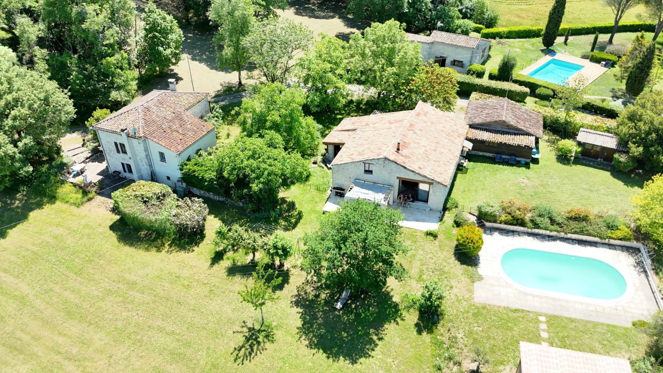 maison 9 Pièces en vente sur MONTAIGU DE QUERCY (82150) - Plus de details